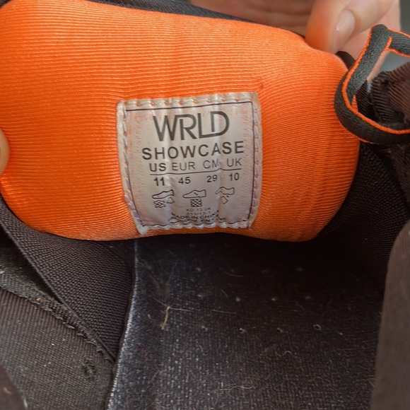 NWT WORLD INDUSTRY SKATERS - Picture 8 of 10